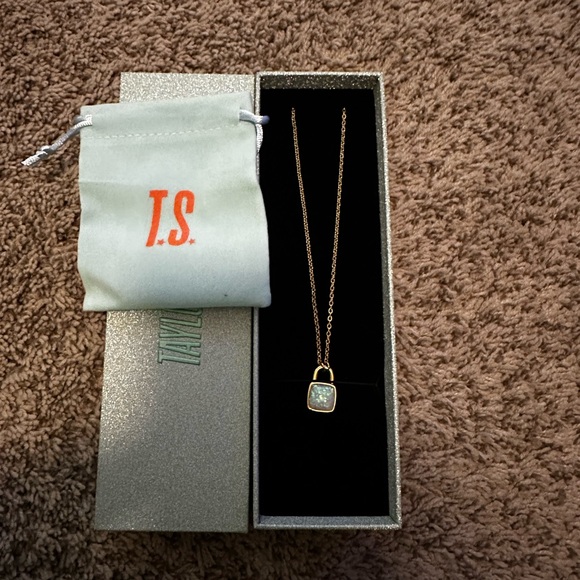 Taylor Swift Lock Necklace - Picture 5 of 6